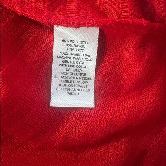 Liz Claiborne PL Petite Large Red Ribbed Pullover Sweater Button Shoulder Accent - Picture 3 of 7